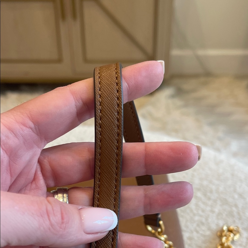 Beautiful Tory Burch Tan Crossbody Bag - Picture 6 of 8